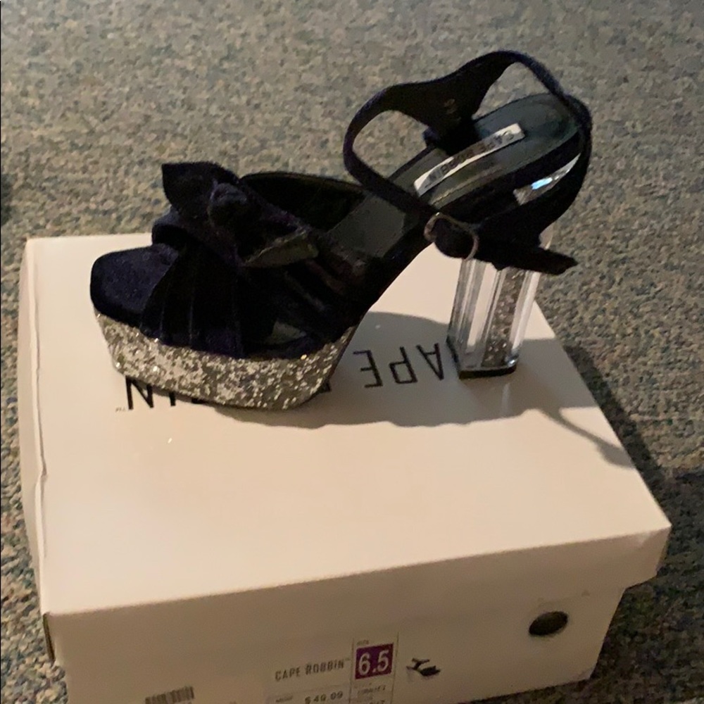 Cape Ribbon Platform  heel